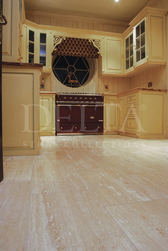 Ivory Vein Cut Travertine Photo 2